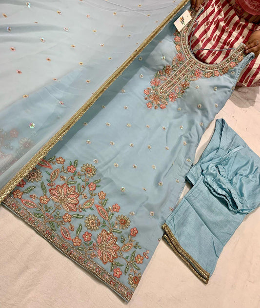 Intricate Handwork Pant Suit with Lycra Leggings & Chinon Dupatta